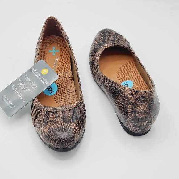 BARETRAPS POSTURE ANIMAL PRINT WOMWN SHOES SZ 6 - Picture 4 of 6